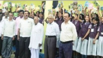 ವಿದ್ಯಾರ್ಥಿಗಳ ಜೊತೆ ಜೆಡಿಎಸ್ ಮುಖಂಡ ಹುಟ್ಟುಹಬ್ಬ ಆಚರಣೆ