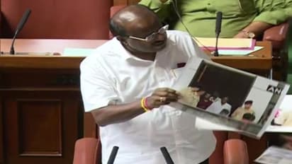 বিধায়করা বাড়ি যেতে চান, তাই আস্থাভোট সোমবার! চেয়ার রাখতে মরিয়া কুমারস্বামী