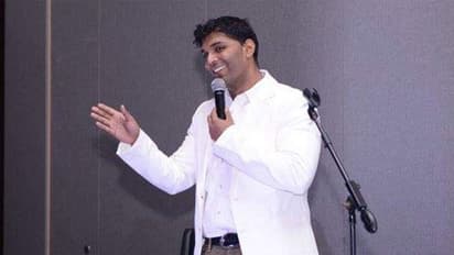 షాకింగ్.. వేదికపైనే మృతి చెందిన కమెడియన్.. కొంప ముంచిన పొరపాటు!