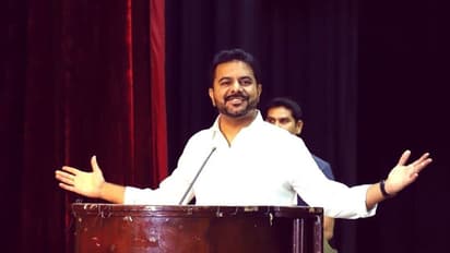 అభిమాని సరదా: కేటీఆర్కు గడ్డం, మీసాలు.. థ్యాంక్స్ చెప్పిన యువనేత