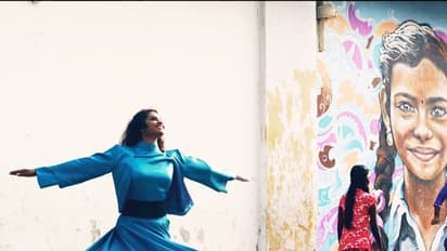 'നിറം തൊടാന് വരൂ'; നിശബ്ദതയെ ആഘോഷിക്കാന് ഒരു ഗാനം!