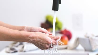 ഒരൊറ്റ ദിവസം കൊണ്ട് നമ്മള്‍ വീട്ടില്‍ പാഴാക്കുന്നത് എത്ര ലിറ്റര്‍ വെള്ളമാണെന്നറിയാമോ?