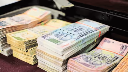 West Bengal govt announces hike in teachers’ grade pay on 14th day of UPTA strike