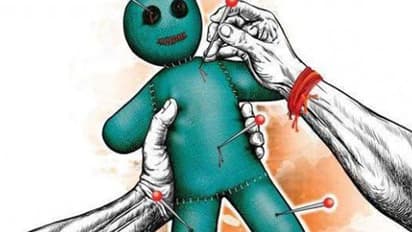 ദുര്മന്ത്രവാദികളെന്ന് ആരോപണം; വയോധികരെ മലം തീറ്റിച്ചു, പല്ലടിച്ച് കൊഴിച്ച് ആള്ക്കൂട്ടം