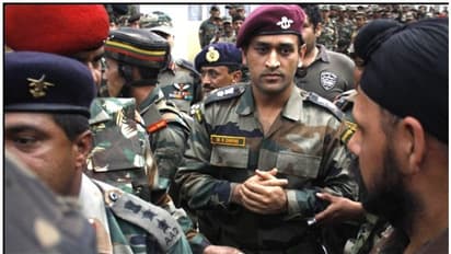 ಯೋಧರ ಜೊತೆ ಕಾಶ್ಮೀರ ಗಡಿ ಕಾಯಲಿದ್ದಾರೆ ಧೋನಿ!