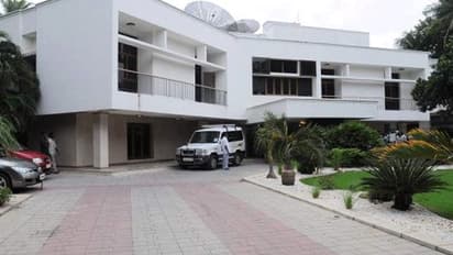 ஜெ-வின் போயஸ் இல்லத்திற்காக செலுத்திய 68 கோடி.. வட்டியுடன் அரசுக்கே திருப்பி அனுப்பிய உரிமையியல் நீதிமன்றம்.