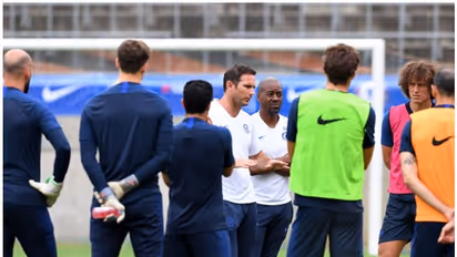 പ്രീമിയര് ലീഗില് ഇന്ന് സിറ്റി- ചെല്സി ഗ്ലാമര് പോര്; പുതിയ കോച്ചിന് കീഴില് ടോട്ടനം