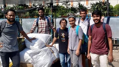 ভয়াল বন্যায় মৃত ৬৬! কলকাতা বিশ্ববিদ্যালয়ের পড়ুয়ারা সাহায্য নিয়ে পৌঁছলেন অসম