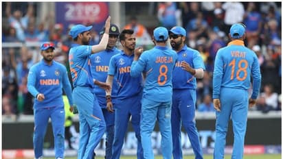 ഇന്ത്യന് സ്പിന്നറെ എക്കാലത്തെയും മികച്ച താരമെന്ന് വിളിച്ച് ഹിറ്റ്മാന്!