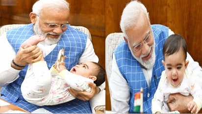 கொஞ்சி பேசும் மோடி..! பச்சிளம் குழந்தைக்கே டஃப் கொடுக்கும் கியூட்..!