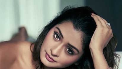 హోయలొలికించే సోకులతో పాయల్!