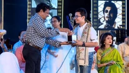 মহানায়ক সম্মান পেলেন ৫ তারকা! কারা পেলেন সেরা অভিনেতা-অভিনেত্রীর শিরোপা