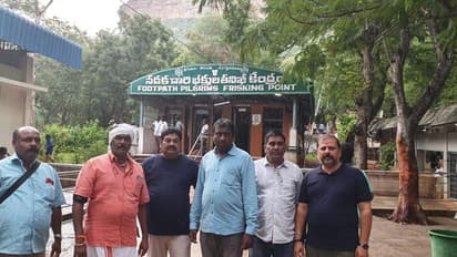 ಕಾಲ್ನಡಿಗೆಯಲ್ಲಿ ತಿರುಪತಿ ತಿಮ್ಮಪ್ಪನ ದರ್ಶನ ಪಡೆದ ಆನಂದ್ ಸಿಂಗ್