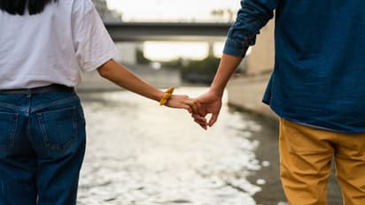 পছন্দের মানুষটি কী জীবনসঙ্গী হবে? কী বলছে জ্যোতিষশাস্ত্র!