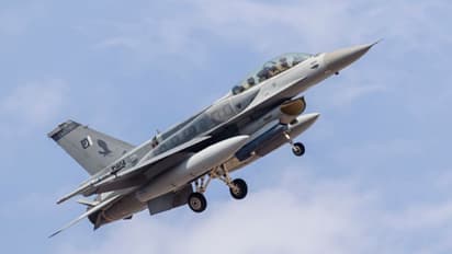 পাকিস্তানকে এফ-১৬ যুদ্ধবিমানের প্রযুক্তি দিয়ে সাহায্যের কথা ঘোষণা করল আমেরিকা