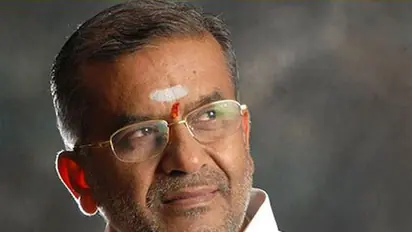 Siddaramaiah's Chamudeshwari nemesis GT Deve Gowda patches up with ex-CM, 'will join Congress'