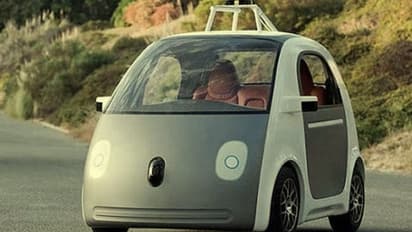 গাড়ির দুনিয়ায় নতুন চমক, বাজারে আসছে চালকবিহীন গাড়ি!
