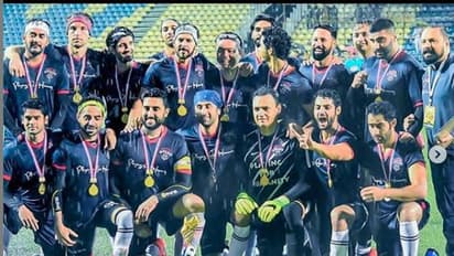 ಕಾರ್ಗಿಲ್ ವಿಜಯ್ ದಿವಸ್: ನೌಕಾ ಸಿಬ್ಬಂದಿ ಜೊತೆ ಫುಟ್ಬಾಲ್ ಆಡಿದ ಬಿ-ಟೌನ್ ಸ್ಟಾರ್ಸ್