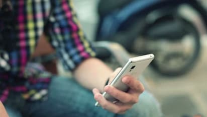 'സ്വന്തം അമ്മ കുളിക്കുന്നത് വീഡിയോ എടുത്ത് പ്രചരിപ്പിച്ച മകന്...'