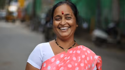 ഭർത്താവ് 40,000 രൂപയ്ക്ക് വിറ്റു, അന്ന് പ്രായം 16, ഓടയിലെ വെള്ളം കുടിച്ചും ഭിക്ഷ യാചിച്ചും ജീവിച്ചു, അവസാനം സംഭവിച്ചത്