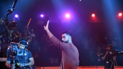 Photo Gallery: ಪ್ರೊ ಕಬಡ್ಡಿಯಲ್ಲಿ ಮಿಂಚಿದ ನಾಯಕ ವಿರಾಟ್ ಕೊಹ್ಲಿ!