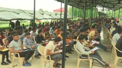 দেশ সেবায় প্রস্তুত কাশ্মীরের যুবসম্প্রদায়, বিপুল সাড়া সেনা নিয়োগ পরীক্ষায়