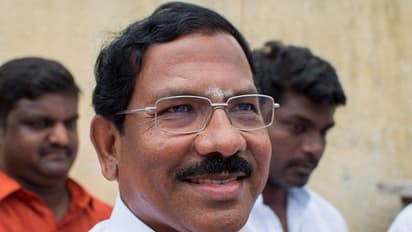 புது வைரஸ் தாக்கியதால் மாஃபா பாண்டியராஜன் பல்டி... மிசா விவகாரத்தில் மீசையை முறுக்கும் திமுக..!