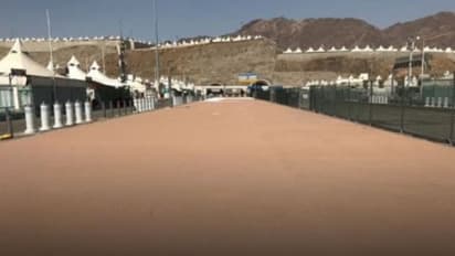 കനത്ത ചൂടില് നിന്ന് ഹാജിമാര്ക്ക് ആശ്വാസം പകരാന് മക്കയില് പ്രത്യേക നടപ്പാതകള് സ്ഥാപിച്ചു