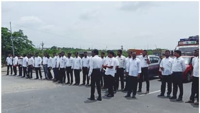 வழக்கறிஞர்கள் நீதிமன்ற புறக்கணிப்பு - திடீர் சாலை மறியல்