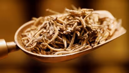 തേയില ലേലത്തില് 'മനോഹരി'ക്ക് പൊന്നും വില