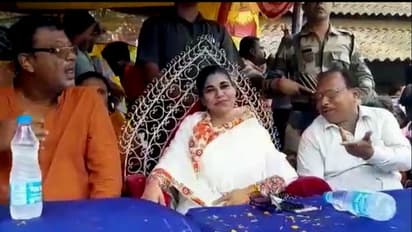 'কোনও ডট কম কাজ করবে না', 'দিদিকে বলো' ভাঁওতা বলে কটাক্ষ ভারতীর