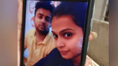 আবাসনের ঘর থেকে উদ্ধার যুবতীর পচাগলা দেহ! এলাকায় চাঞ্চল্য