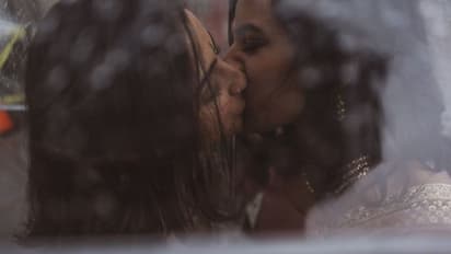 ഹിന്ദു-മുസ്ലിം, ഇന്ത്യ-പാകിസ്ഥാന്; സോഷ്യല്മീഡിയ ഏറ്റെടുത്ത് സ്വവര്ഗപ്രണയിനികളുടെ ചിത്രങ്ങള്