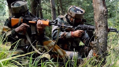 Amarnath Yatra: Indian Army urges pilgrims, tourists to leave Kashmir over specific security threat; blames Pakistan