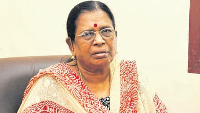 நெல்லை முன்னாள் மேயர் கொலை வழக்கு !! தலைமறைவான சீனியம்மாள் !!