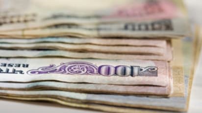 আপনার অর্থভাগ্য ফিরিয়ে আনতে পারবেন আপনি নিজেই