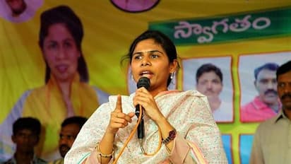 కర్నూల్ రాజధాని అయితే ఒరిగేది ఏమీ లేదు.. అఖిల ప్రియ షాకింగ్ కామెంట్స్!