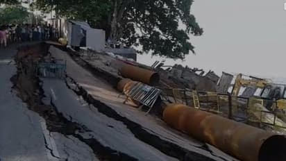 হুগলি নদীতে ভাঙন! নদীগর্ভে ১১৭ নম্বর জাতীয় সড়কের বড় অংশ