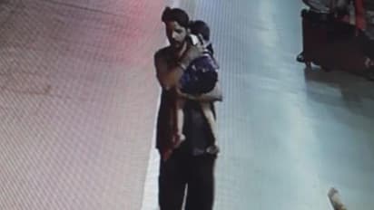 பிளாட்பாரத்தில் உறங்கிக் கொண்டிருந்த பெண் குழந்தையை கடத்திய காம அரக்கர்கள்... புதருக்குள் துடி துடிக்க வெறிச்செயல்...