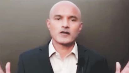 ভারতের দাবি মানতে বাধ্য হল পাক আদালত, একটু একটু করে আশা বাড়ছে কুলভূষণ যাদব-এর