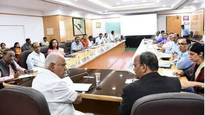 ಸಾಲ ಮನ್ನಾ ಲೆಕ್ಕ ಪಡೆದ ಸಿಎಂ ಬಿಎಸ್ವೈ