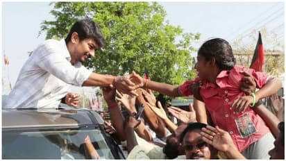 தேர்தல் பிரச்சாரத்தில் அப்ளாஸ் அள்ளும் உதய்..!! இது வெறும் டிரைலர் தான் மெயின் பிக்சர் பின்னாடி தெரியும் என பொறிகிளப்பும் அதிரடி.!!