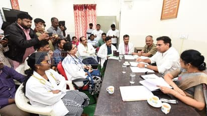 సీజనల్ వ్యాధులపై మంత్రి కేటీఆర్ సమీక్ష