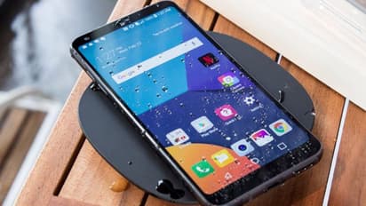 ‘బిస్కెట్‌’ బిస్కెట్టైనా.. స్మార్ట్‌ఫోను హాట్‌కేకే!