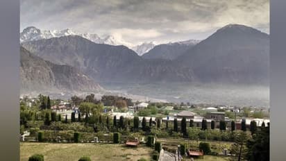 2027ಕ್ಕೆ ಪಿಒಕೆ, 2030ಕ್ಕೆ ಗಿಲ್ಗಿಟ್: ಅನಿರುದ್ಧ ಭವಿಷ್ಯವಾಣಿ ನಿಜವಾದ್ರೆ ಪಾಕ್ ಗಿರಗಿಟ್ಲೆ!