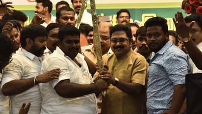 கட்சியை விட்டு போனவர்கள் சீக்கிரமா திரும்பி வருவாங்க... டி.டி.வி.தினகரன் அதீத நம்பிக்கை..!