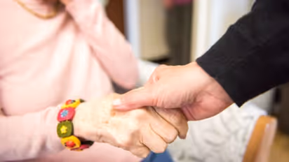 പ്രായം അമ്പത് കഴിഞ്ഞോ? എന്നാല് കേട്ടോളൂ, 'ഫ്രണ്ട്ഷിപ്പ് ഡേ' നിങ്ങളുടേതാണ്...