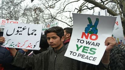 ধোঁপে টিকছে না অনুন্নয়ন তত্ত্ব, পাকিস্তানের কাশ্মীর প্রীতি কেবলমাত্রই রাজনৈতিক চাল