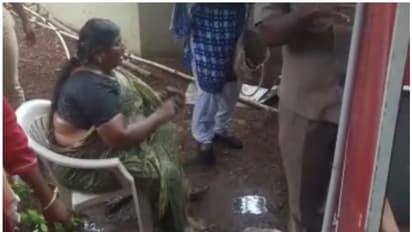 கமிஷனர் அலுவலகத்தில் பெண் தீக்குளிக்க முயற்சி