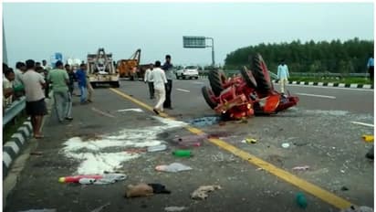 ನರಗುಂದ: ಟ್ರ್ಯಾಕ್ಟರ್ ಪಲ್ಟಿ, ಯುವಕರಿಬ್ಬರ ದುರ್ಮರಣ